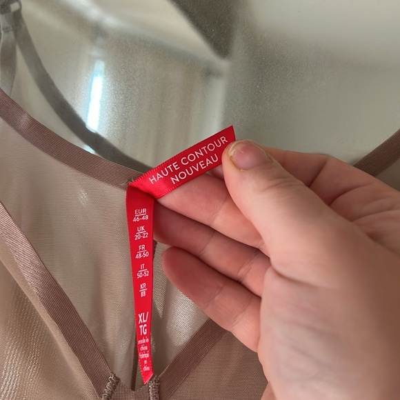 Spanx Haute Contour Nouveau Nude Slip - Picture 5 of 8